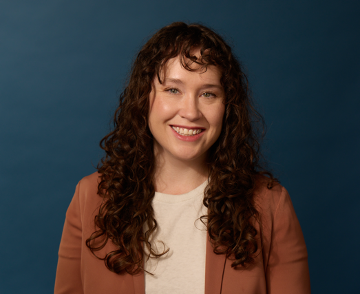 Natalie Jarvey headshot