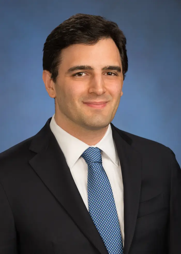 Aaron Siegel headshot